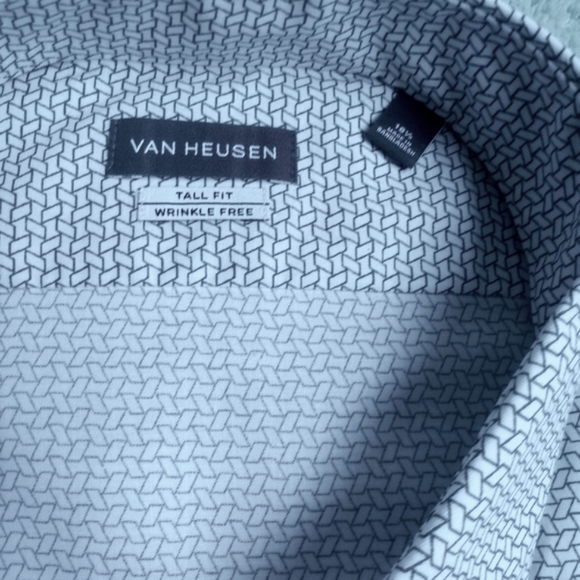 Big & Tall Van Heusen wrinkle free dress shirt - Picture 5 of 5